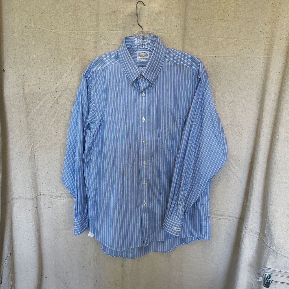 Eagle Shirtmakers Men's Large Blue Pin Striped Long Sleeve Button Down Shirt